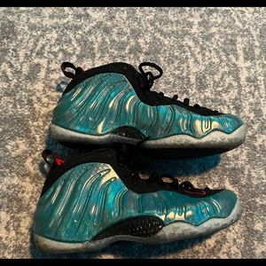Nike mens Foamposite